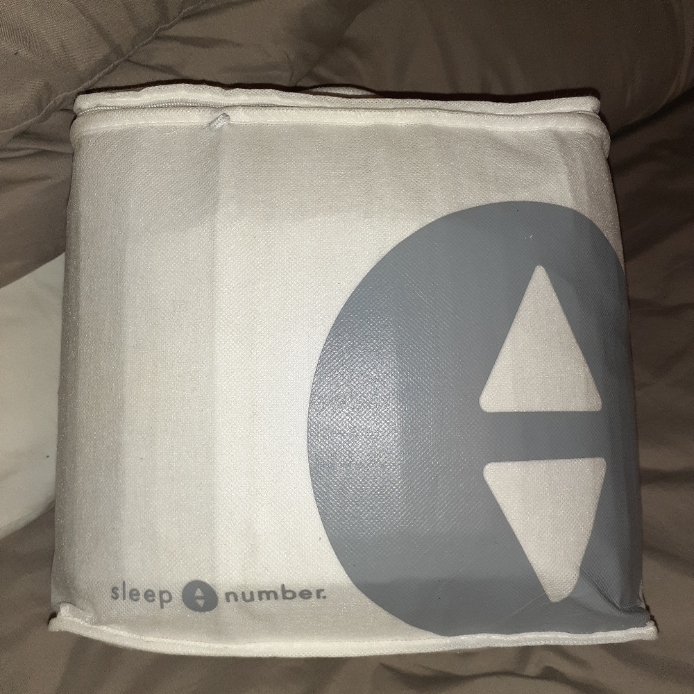 Sleep number king size mattress topper/cover